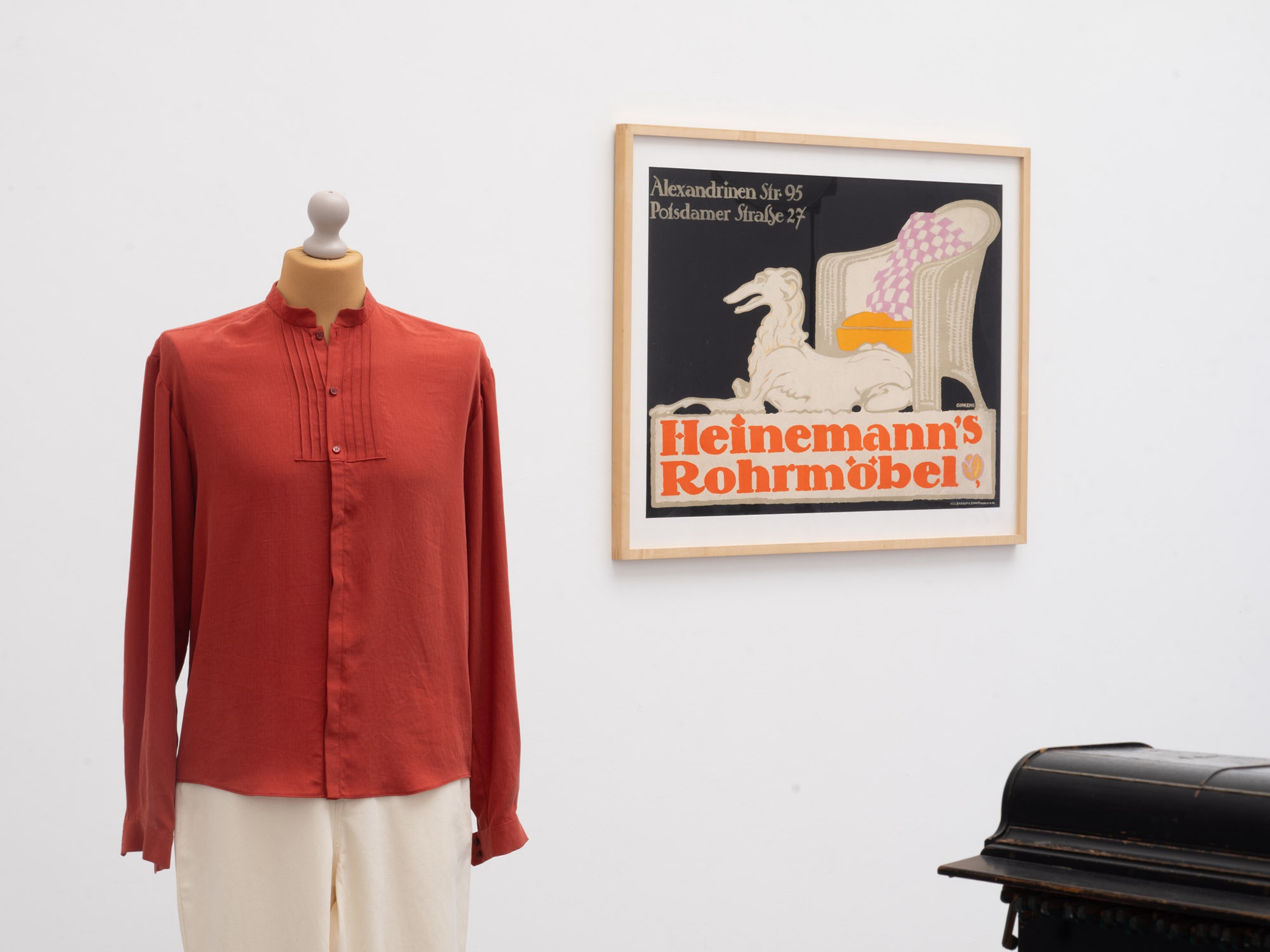 Liora Epstein dispersed non-existence Die Bar at Kunstmuseen Krefeld